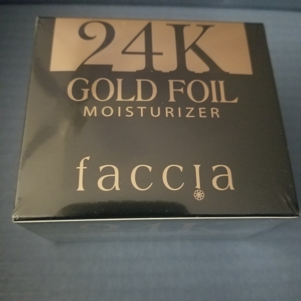 Faccia 24K Gold Foil Moisturizer